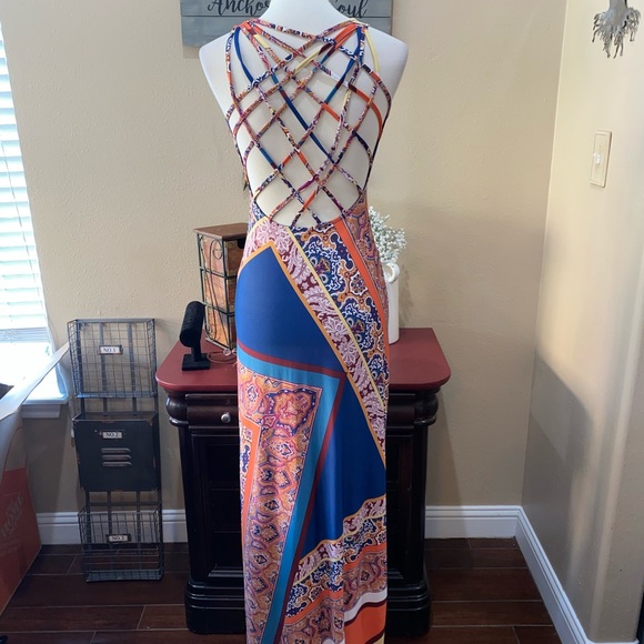 Nwot Venus Ultimate Strappy Back Dress size Small - Picture 1 of 6